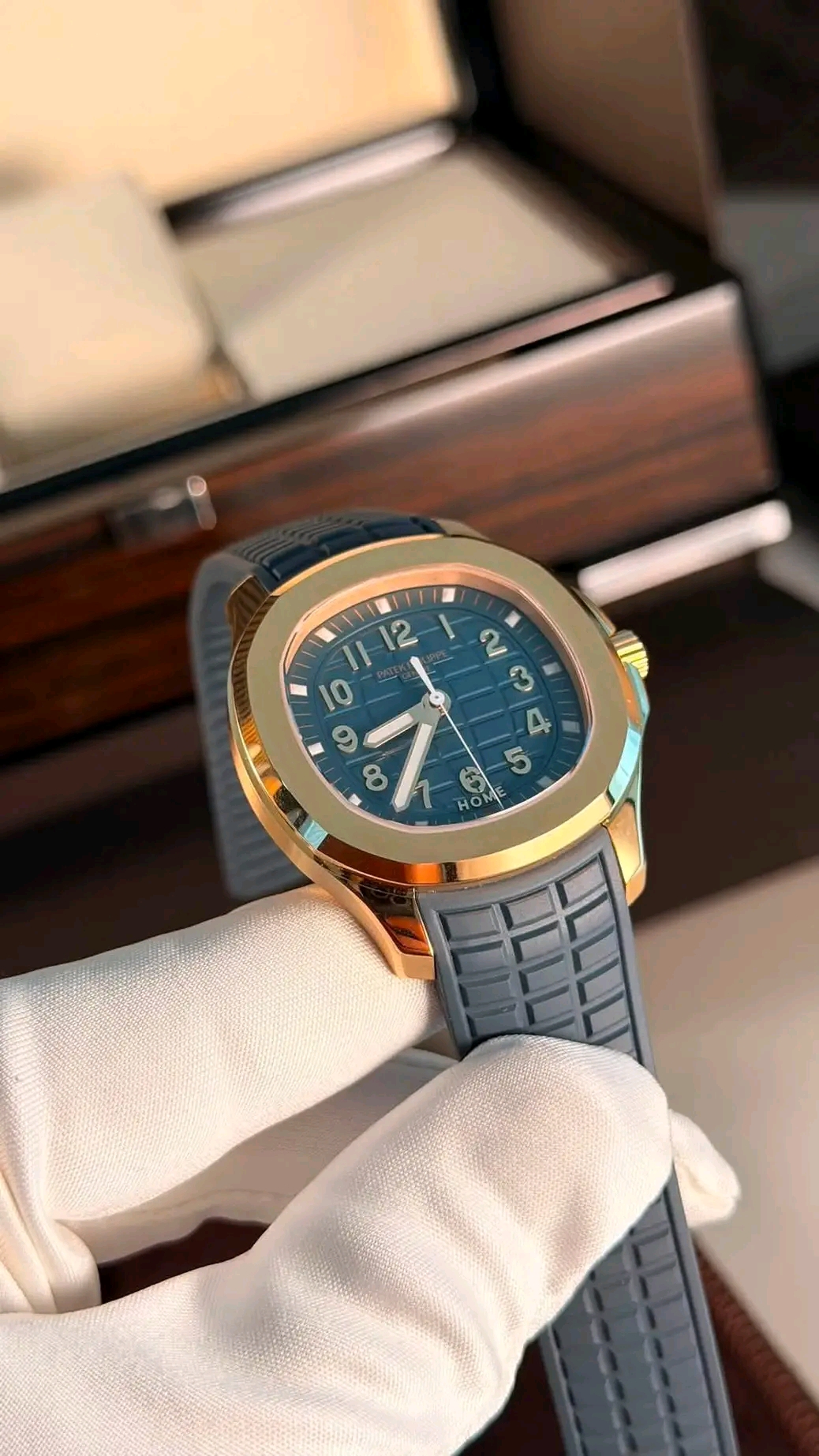 Patek Philippe Aquanaut Luce 5269R-001 — Rose Gold